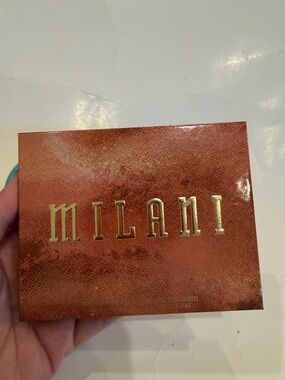 NWT Milani Bronze-Copper Makeup Palette with Gold Logo No Mirror